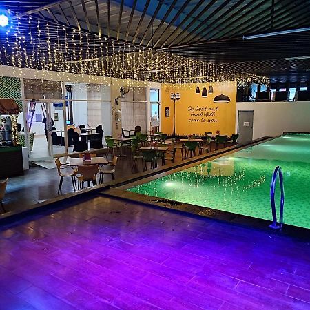 Khas Makassar Hotel Ngoại thất bức ảnh