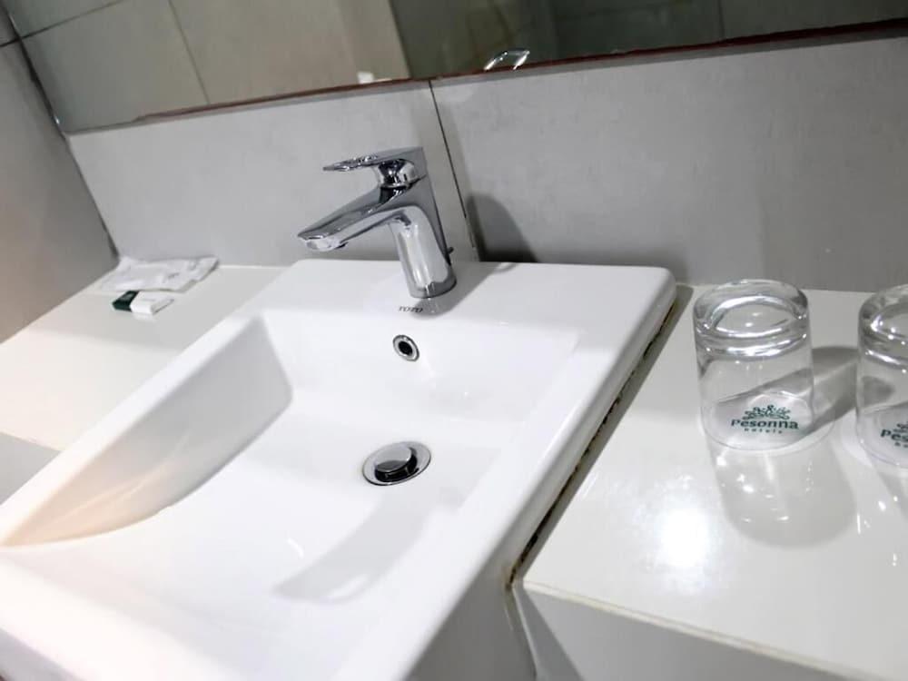 Khas Makassar Hotel Ngoại thất bức ảnh