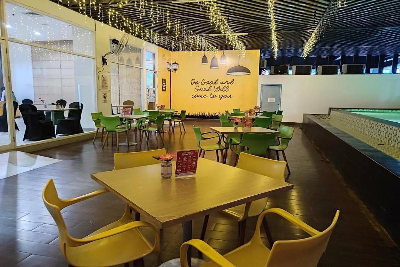 Khas Makassar Hotel Ngoại thất bức ảnh